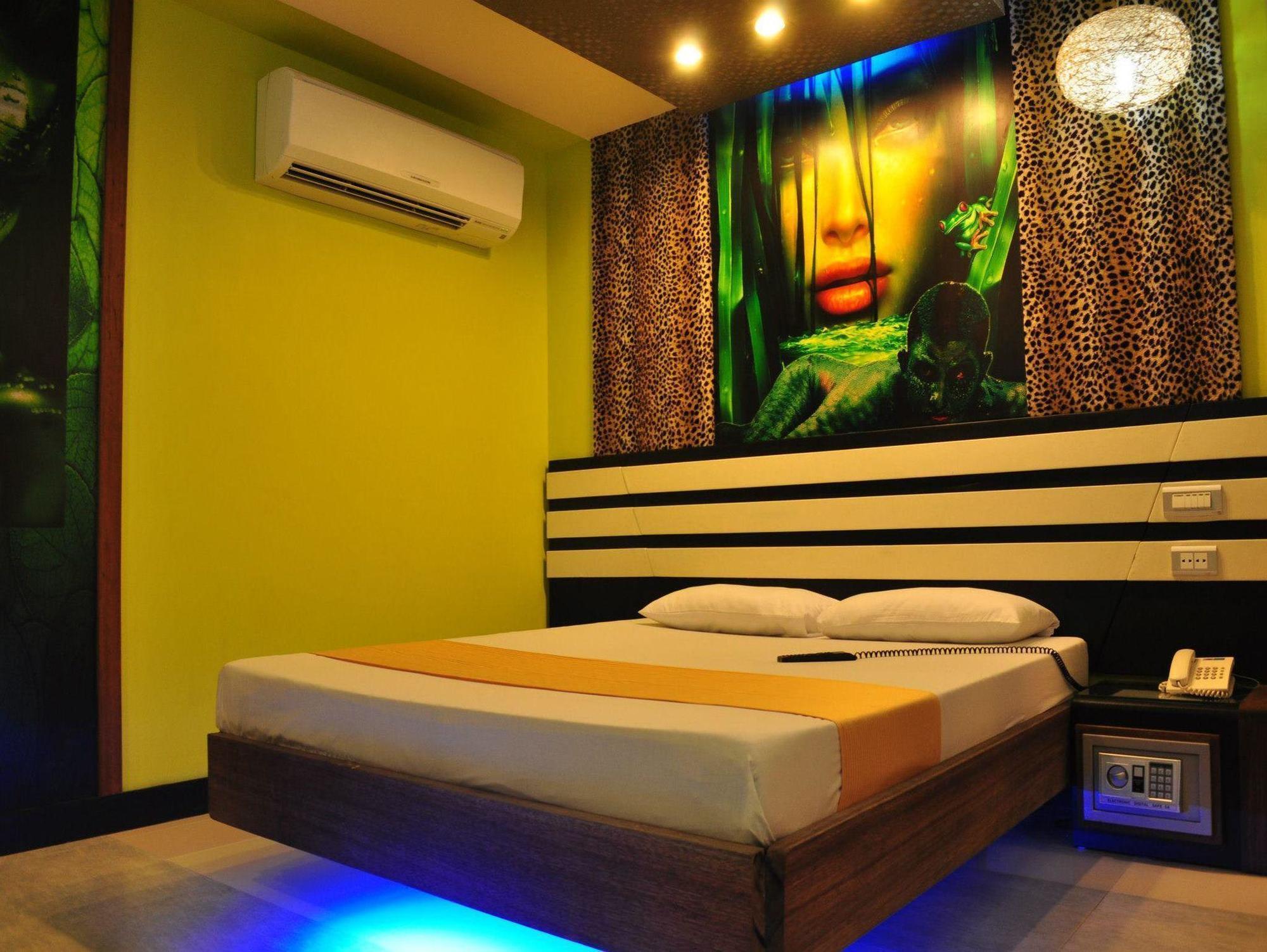 Hotel Dream World Las Piñas Eksteriør bilde