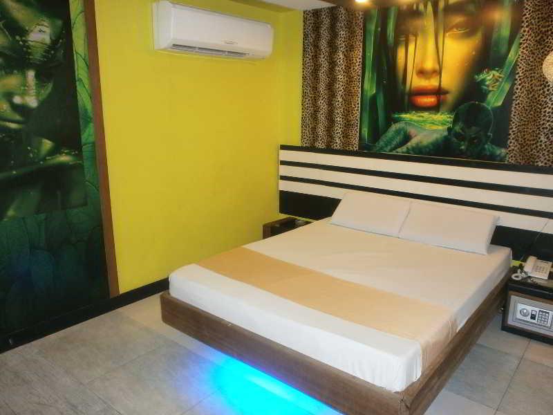 Hotel Dream World Las Piñas Eksteriør bilde
